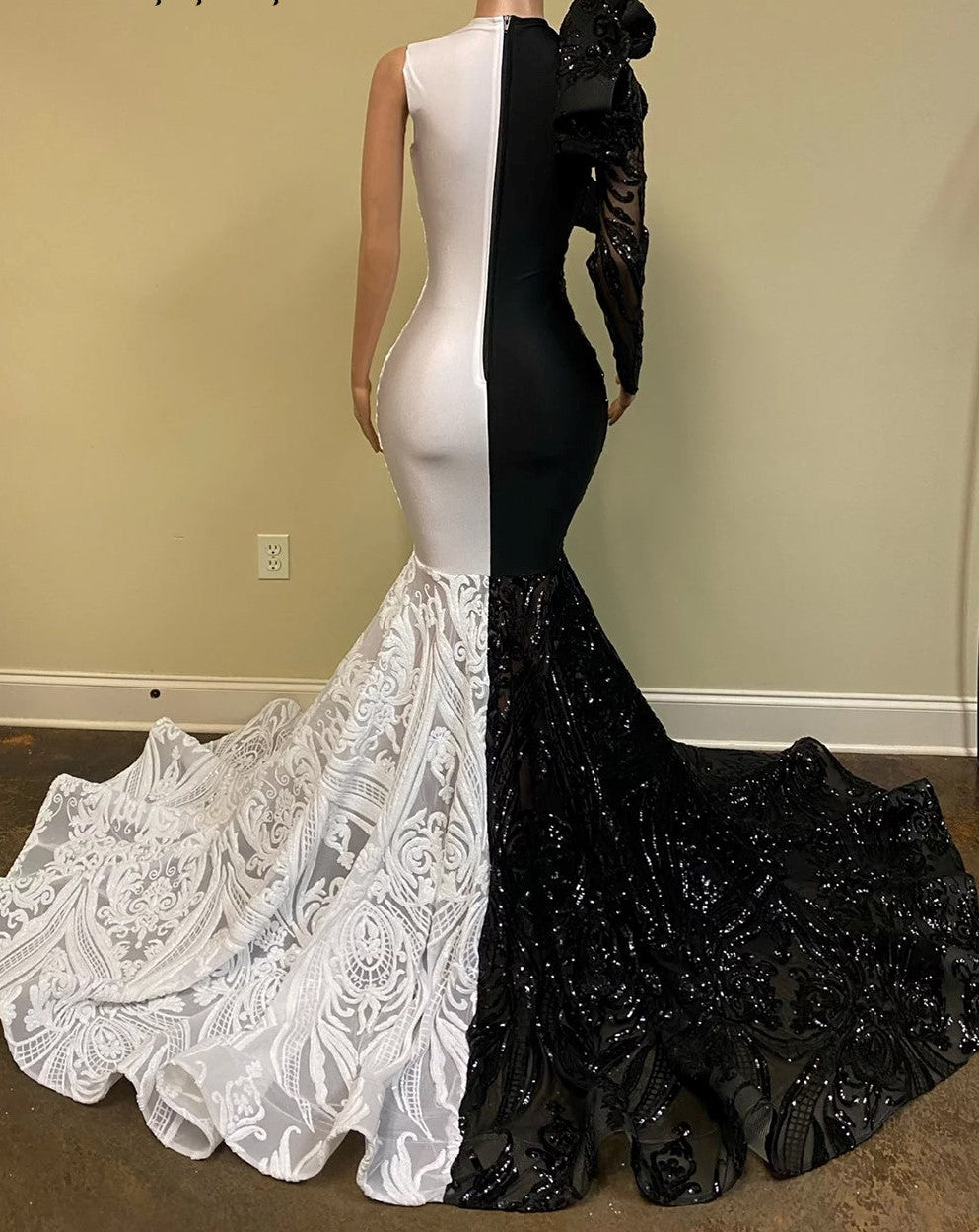 Long Prom Dresses Elegant 2022 Sexy Long Sleeve Mermaid Black And White Sequin Real Prom Gala Dress